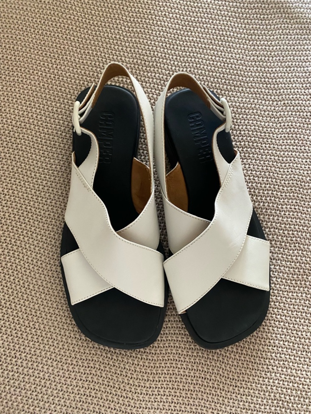 CAMPER Dana Sandals in white
